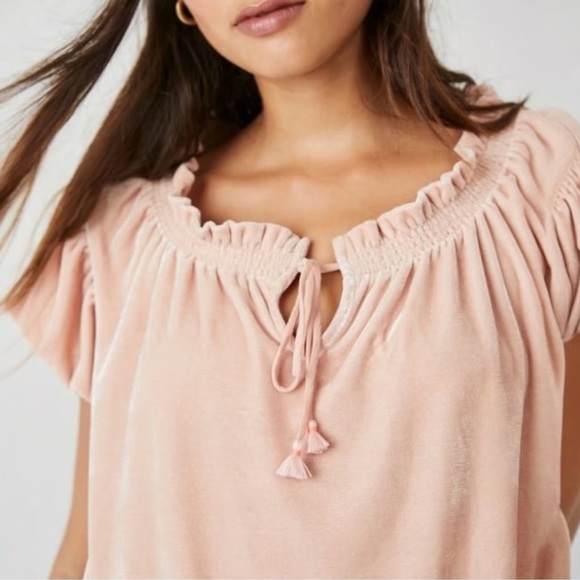 Free People Terese Velvet puffed sleeve peasant top peach pink Size XS - Picture 2 of 6